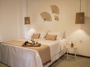 Familierom | Skrivebord for bærbar PC, lydisolert og wi-fi (inkludert)