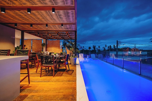 Kolam renang tertutup, kolam renang terbuka, payung kolam