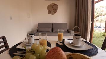 家庭客房 | 私人廚房 | 高腳椅