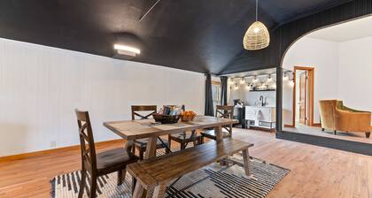 Newly remodeled property near the creek and downtown!