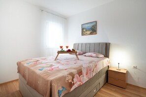 1 dormitorio, Internet, ropa de cama
