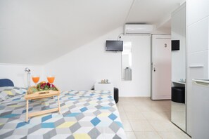 1 chambre, accès Internet, draps fournis