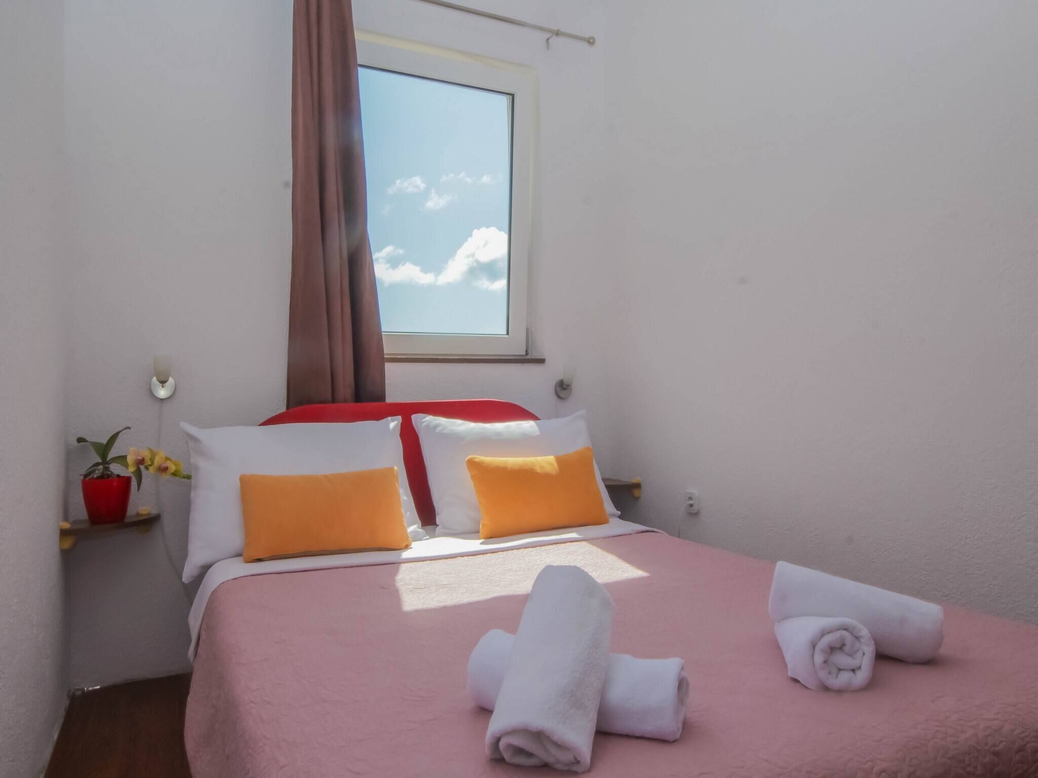2 chambres, Wi-Fi gratuit, draps fournis