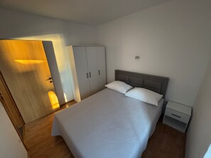 Wifi gratis y ropa de cama