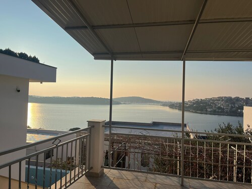 Apartments Sun Rogoznica - Apartment mit einem Schlafzimmer und Meerblick A2