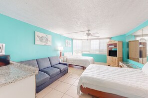 Iron/ironing board, WiFi, bed sheets