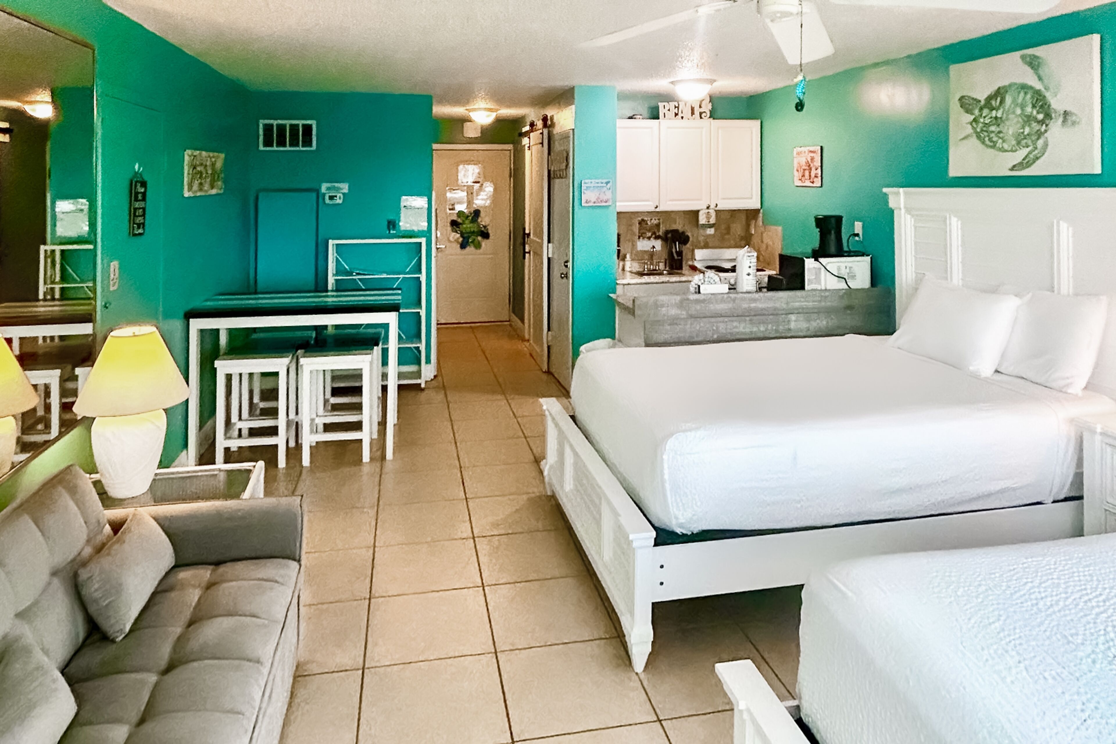 Iron/ironing board, WiFi, bed sheets