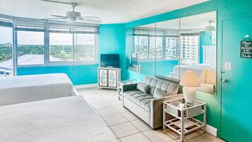 Iron/ironing board, WiFi, bed sheets