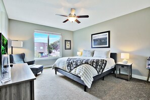 7 bedrooms, desk, iron/ironing board, WiFi