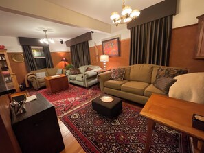 Tägliches inbegriffenes nach Wunsch zubereitetes Frühstück