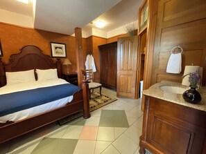 コンフォート ダブルルーム ガーデンビュー | デスク、ノートパソコン用作業スペース、アイロン / アイロン台、WiFi (無料)