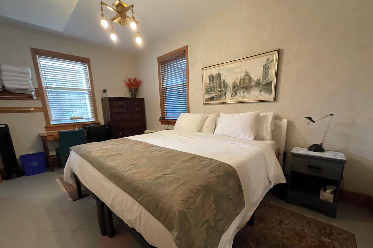 Comfort Double or Twin Room | Desk, laptop workspace, iron/ironing board, free WiFi