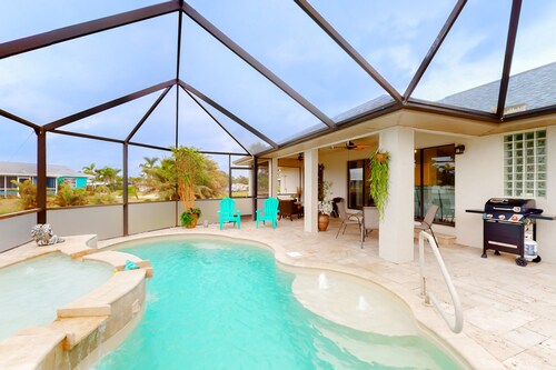 Canal-Front w/Private Pool & Dock – Your Florida Escape Starts Here