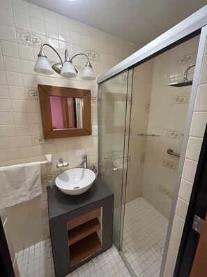 Maison Ville | Couette en duvet d'oie, bureau, rideaux occultants