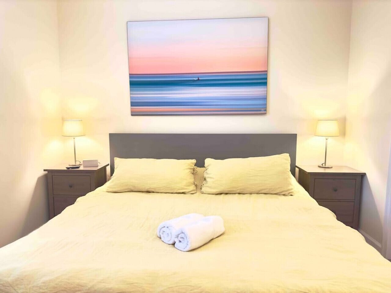 2 makuuhuonetta, työpöytä, silitysrauta/-lauta, Wi-Fi