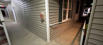 Surf Shack Condo! Centrally located to beaches, shopping, and entertainment