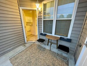 Interior - Surf Shack Condo! Centrally located to beaches, shopping, and entertainment (Rehoboth Beach)