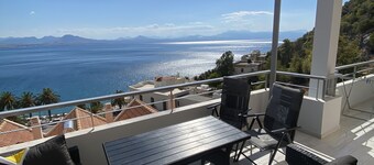 Loutraki Gem minutes from thermal baths and beach