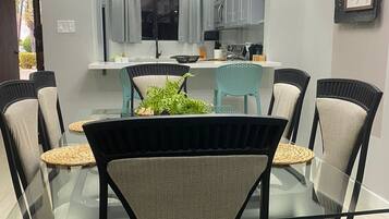 Villa | Dining room