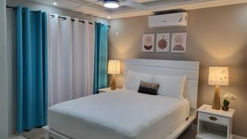 Villa | 3 bedrooms, premium bedding, pillowtop beds, free WiFi