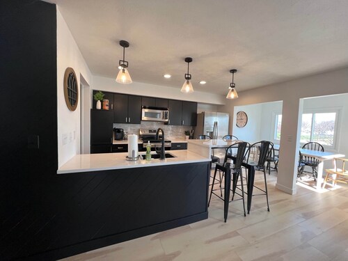 Harborview 3-7-0 on Main