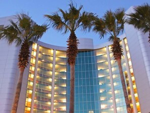 Exterior - Bella Luna 902-Luxury Condo-Stunning Views-Beach access-walk to Flora Bama (Orange Beach)