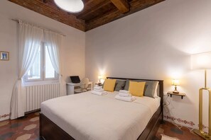 Basic-Apartment, 1 Doppelbett und Schlafsofa