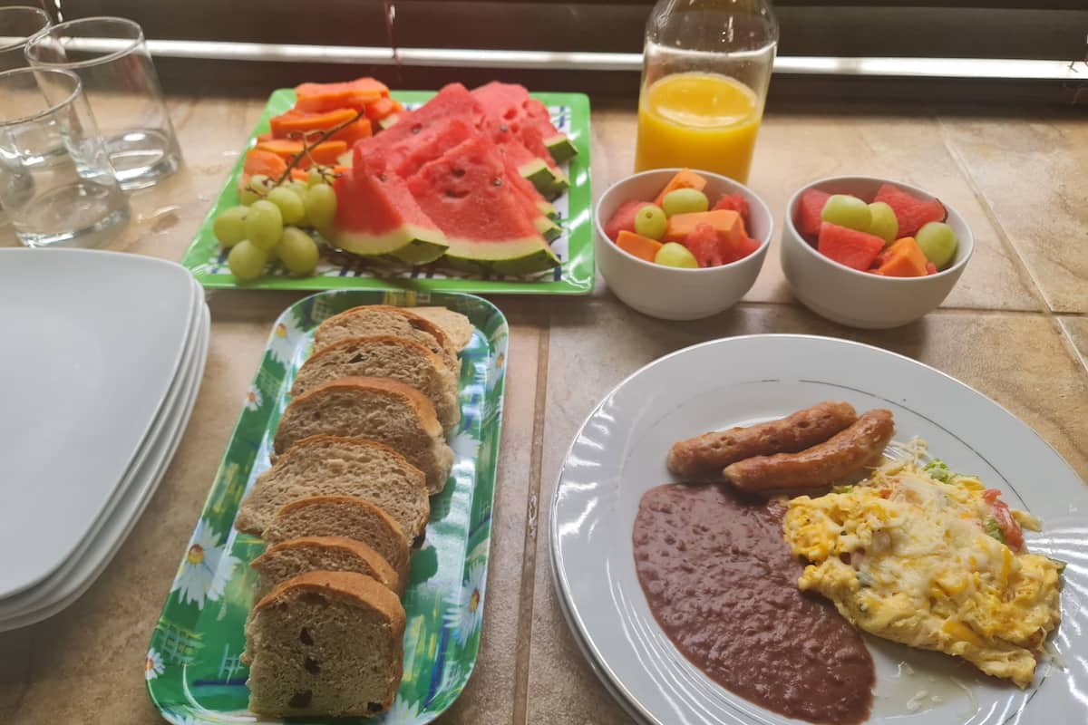 客房内用餐