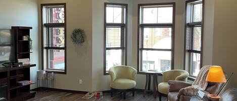 Smart TV, video games, DVD player, books