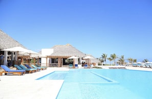 Piscine extérieure