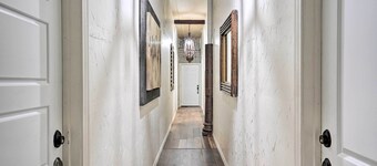 Laredo Vacation Rental - Minutes From Attractions!