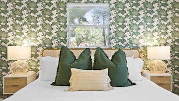 3 bedrooms, iron/ironing board, travel crib, WiFi