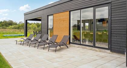 Awesome home in Løgstrup with kitchen