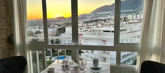 Beautiful accommodation with pool and 10 minutes from the beach.