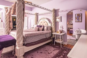 4 quartos, berço de viagem, Wi-Fi de cortesia, roupa de cama