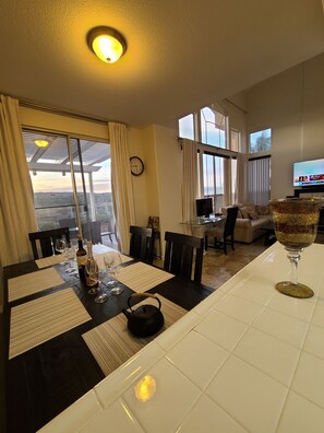Dining - Entire TownHouse 2Bed 2Bath 3Beds (Laguna Niguel)