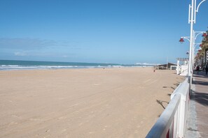 Beach nearby - The rest of Julia Augusta (Cádiz)