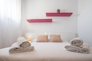 3 bedrooms, iron/ironing board, WiFi, bed sheets - The rest of Julia Augusta (Cádiz)