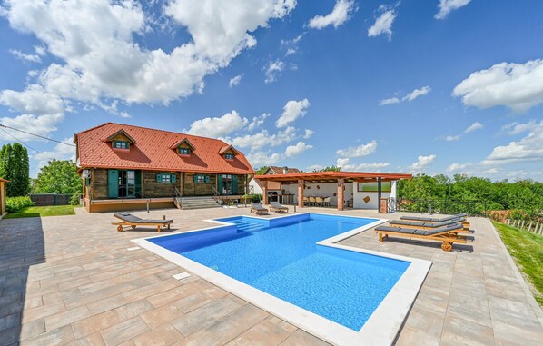 Piscina all'aperto