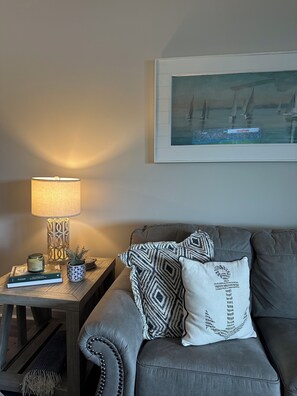 Smart TV, fireplace, printers