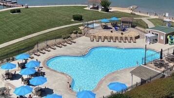 Indoor pool, outdoor pool