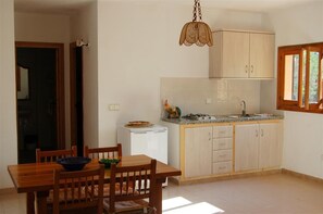 Private kitchen - Apartamentos Casin (Formentera)