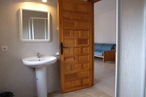 Bathroom - Apartamentos Casin (Formentera)