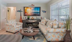 Smart TV, fireplace, stereo
