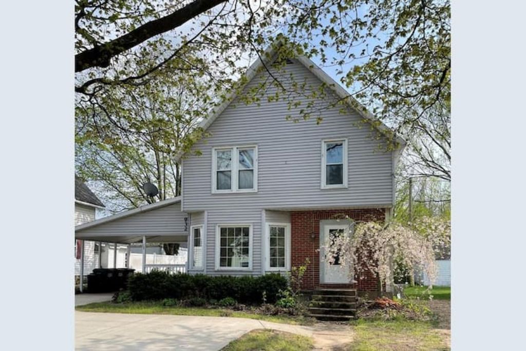 Charming South Haven home!