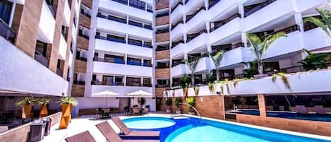 Indoor pool, sun loungers