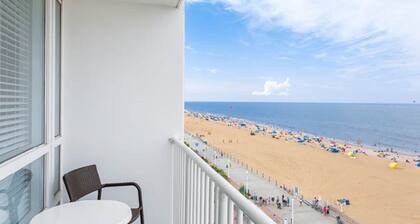 Boardwalk Villas Oceanfront Resort Oceanfront condo with Oceanfront Balcony!