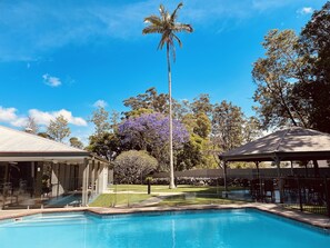 Outdoor pool - Invercauld House (Goonellabah)