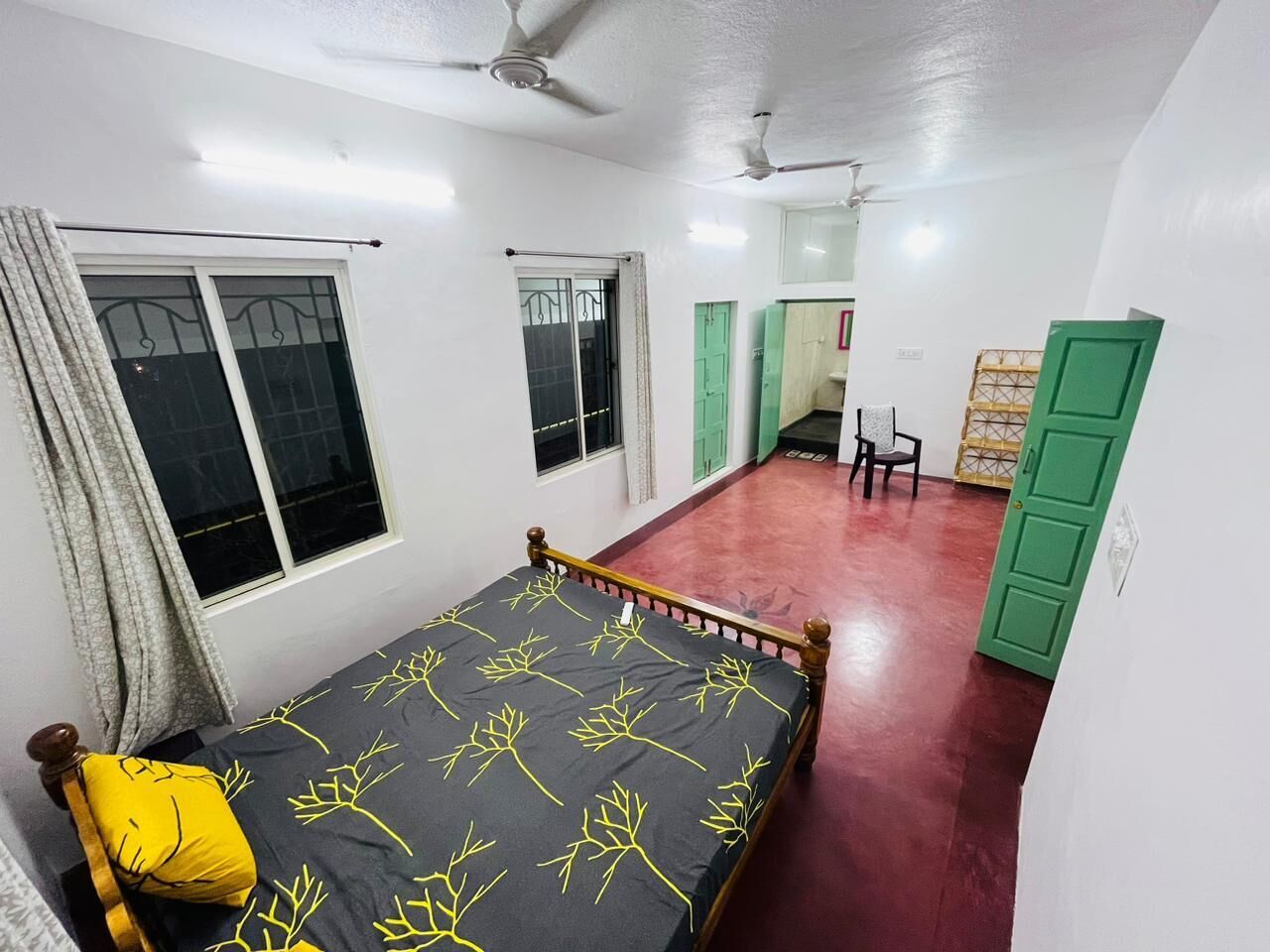 1 bedroom, iron/ironing board, internet, bed sheets