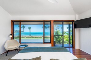 Turquoise | Premium bedding, down comforters, in-room safe, individually decorated - Yangaro (Flametree)